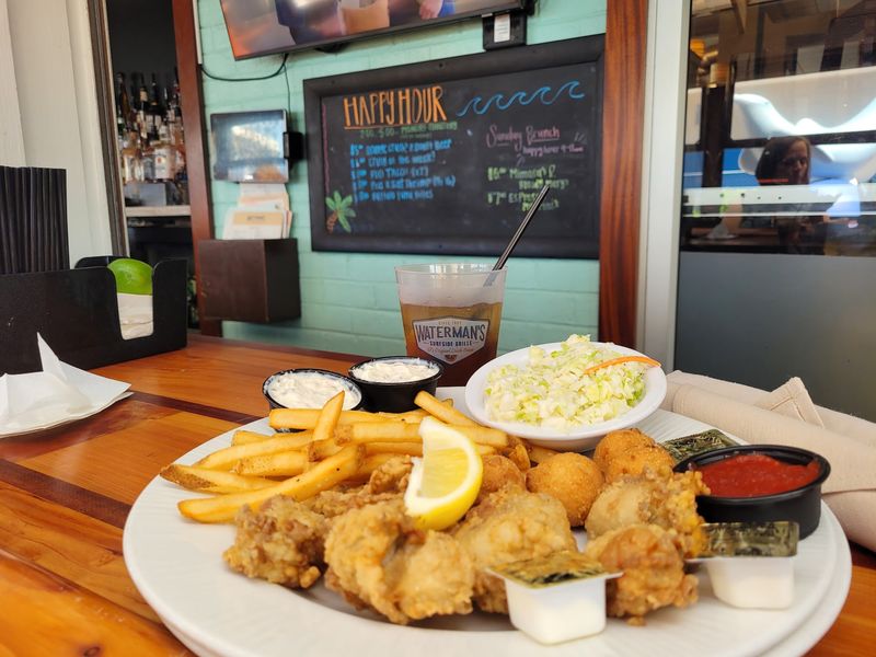 The Crabby Fries Everyone Talks About