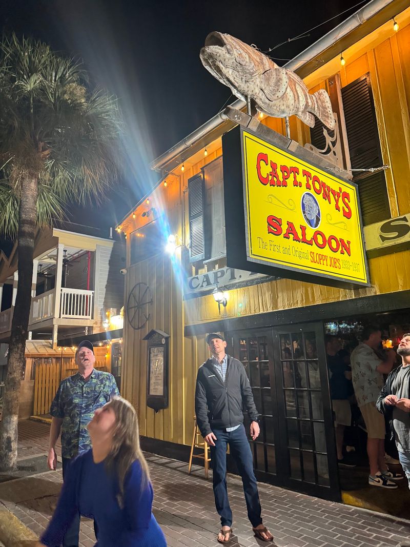 The Fish Above the Door and Its Quarter Game The Fish Above the Door and Its Quarter Game