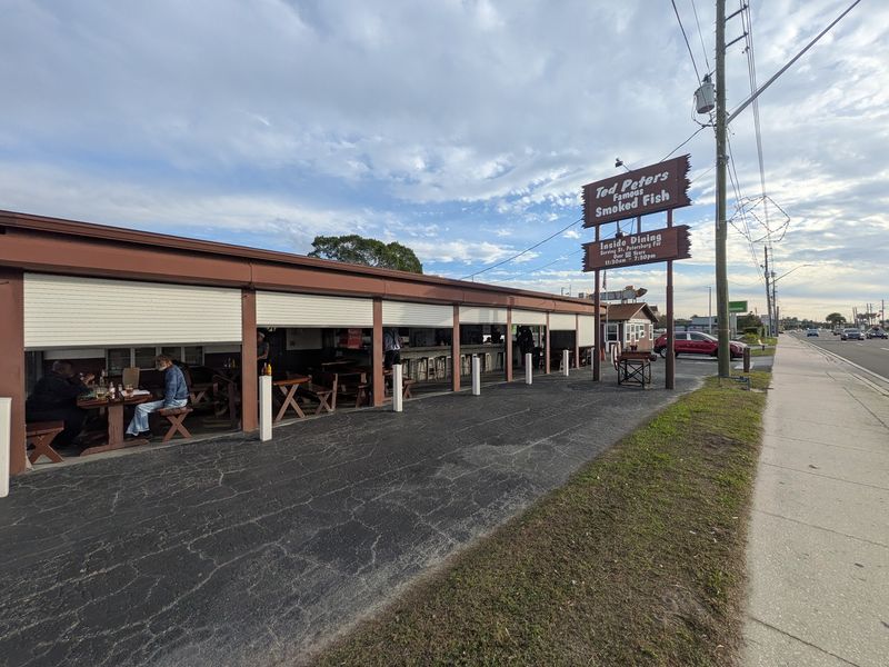 The St. Pete Smokehouse That Time Forgot