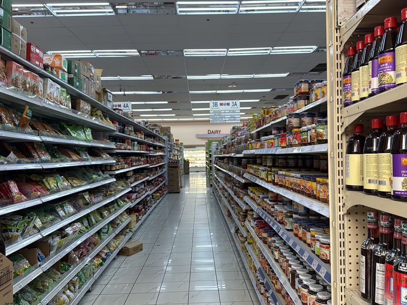 The Supermarket That Steals The Show