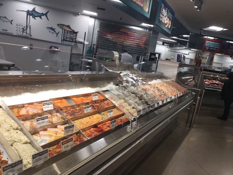The Sushi Counter That Keeps People Loyal The Sushi Counter That Keeps People Loyal