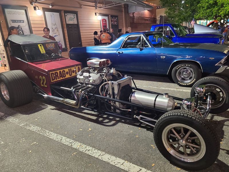 Weekly Classic Car Shows That Steal the Spotlight