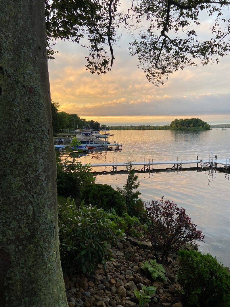 Where This Lakeside Borough Actually Sits Where This Lakeside Borough Actually Sits