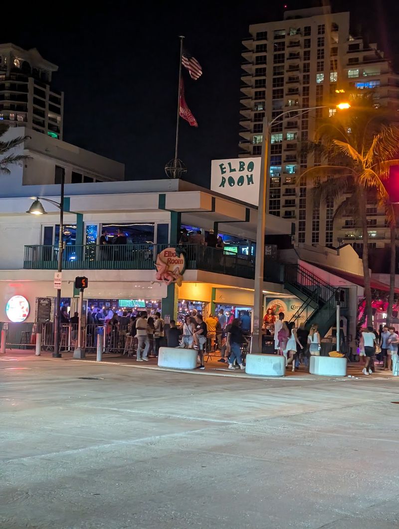 Why This Beach Corner Still Earns Its Legend Why This Beach Corner Still Earns Its Legend