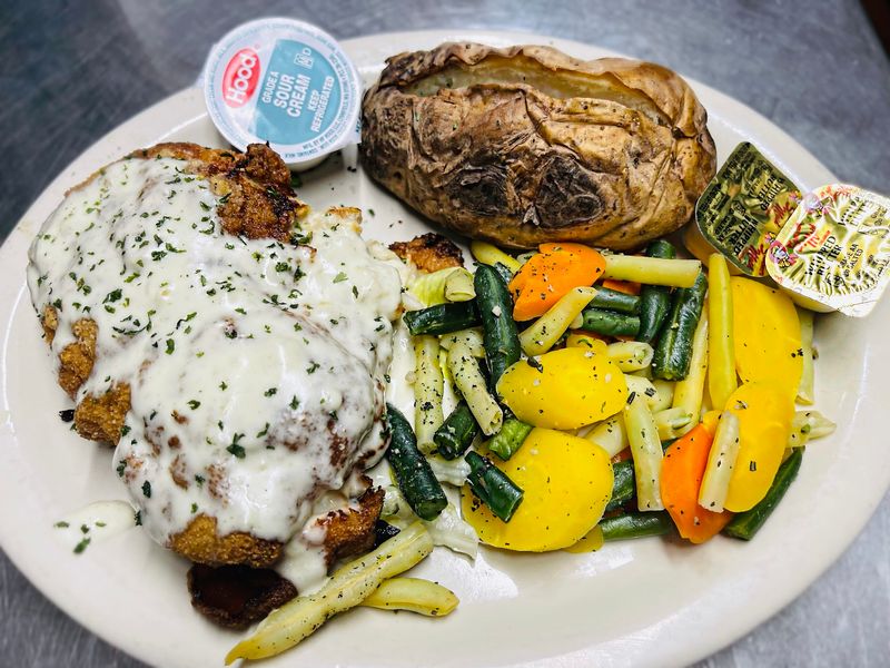 Why This Tavern Keeps Winning Fans