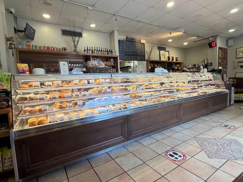 A German Bakery Hiding in Lake County Hills A German Bakery Hiding in Lake County Hills