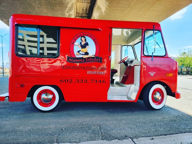 A Pie Truck on the Move A Pie Truck on the Move