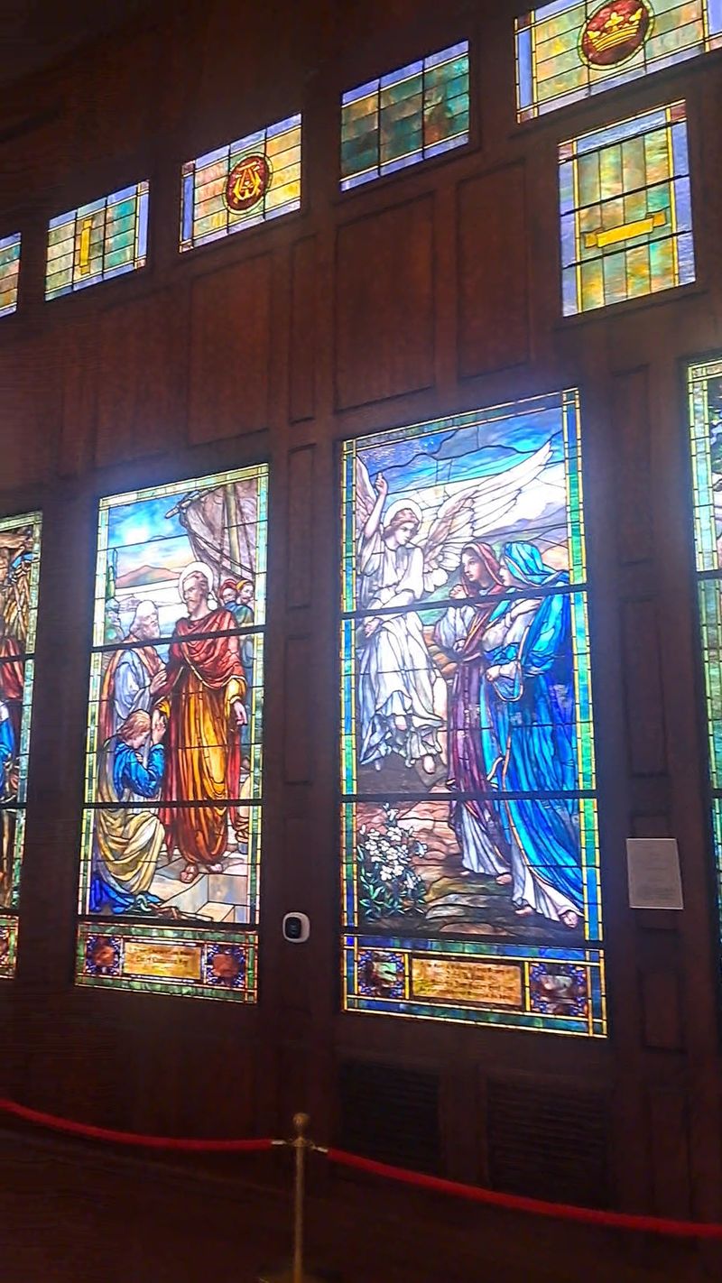 A Soft Verdict on San Juan's Glass Sanctuary A Soft Verdict on San Juan's Glass Sanctuary