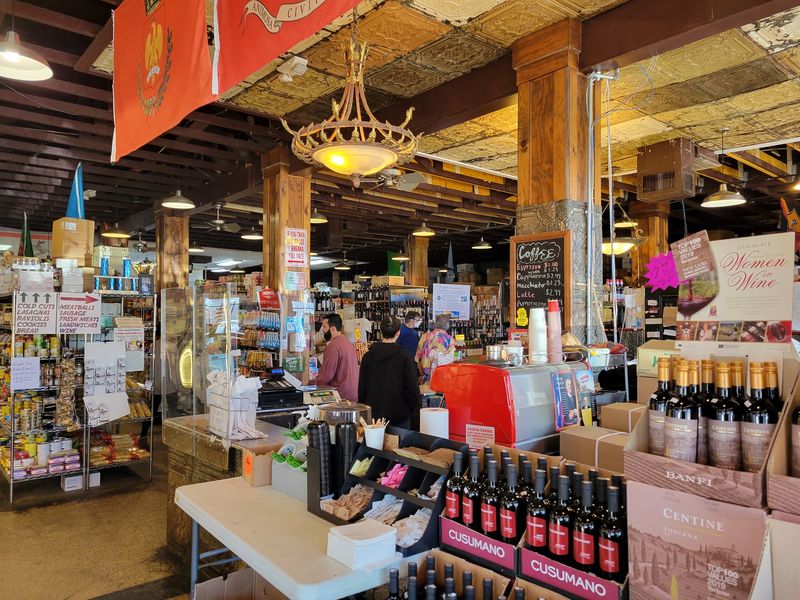 A Veteran Shop That Kept Its Traditions A Veteran Shop That Kept Its Traditions