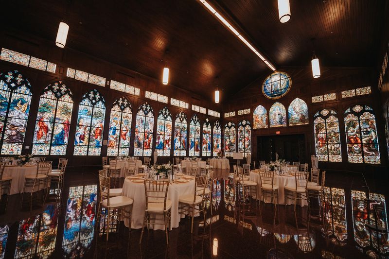 A Wedding Venue With Built-In Wow A Wedding Venue With Built-In Wow