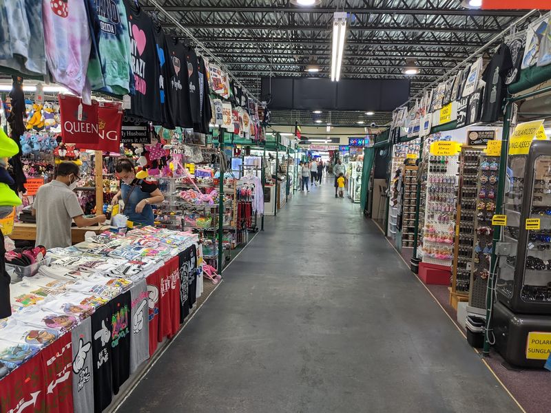 An Indoor Market Built to Beat the Florida Heat An Indoor Market Built to Beat the Florida Heat