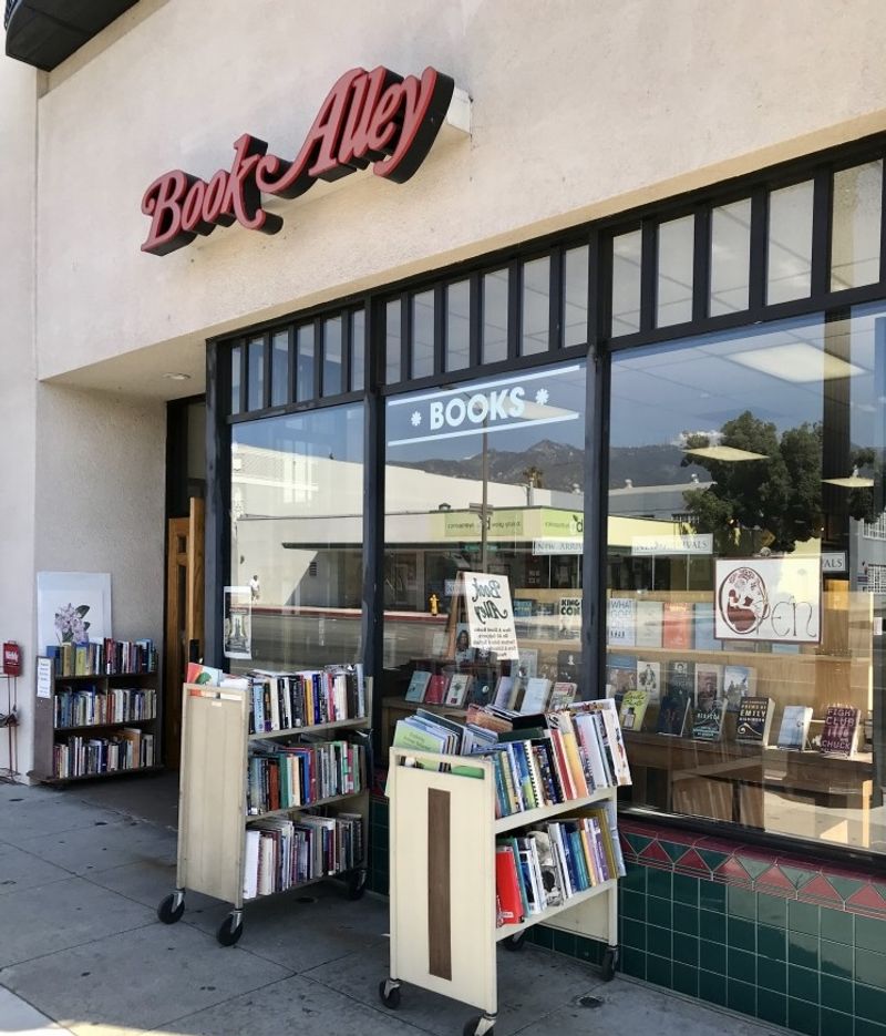 Book Alley, Pasadena, CA Book Alley, Pasadena, CA