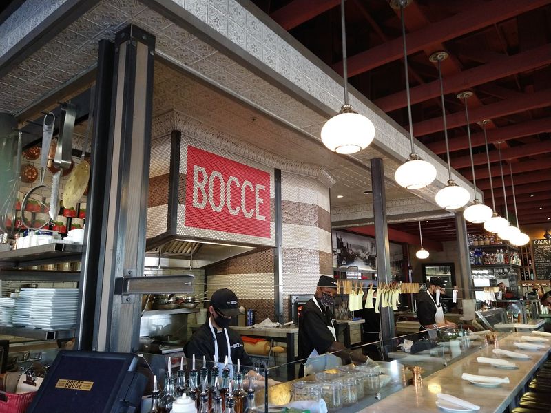 Breakfast Stops and Local Eateries Breakfast Stops and Local Eateries