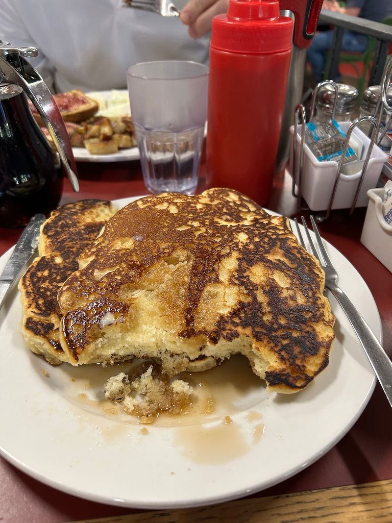 Breakfast That Fills The Plate