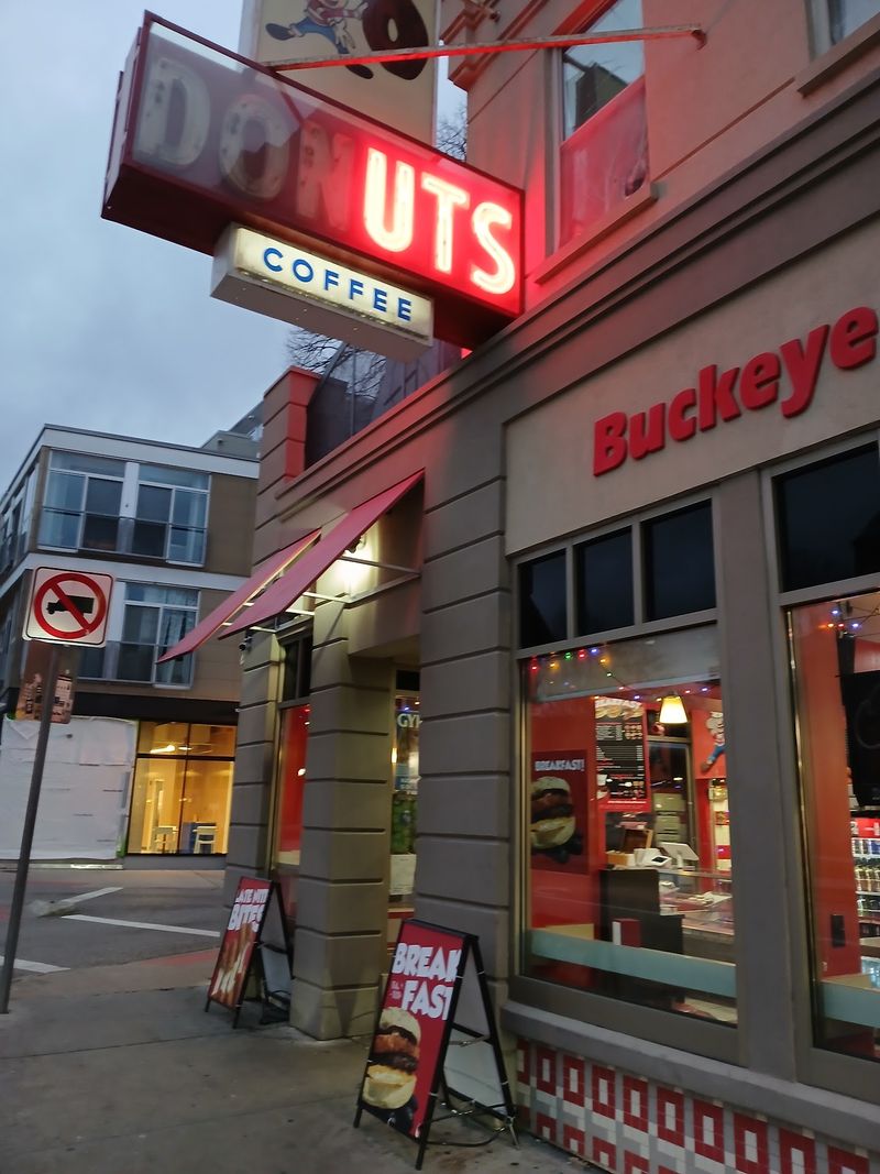 Buckeye Donuts Style Shops in Gambier