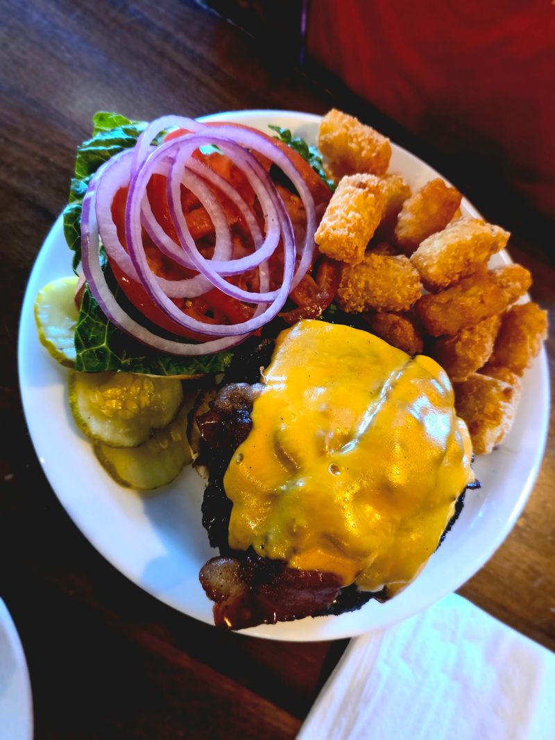 Burgers, Tots, and Comfort Done Right