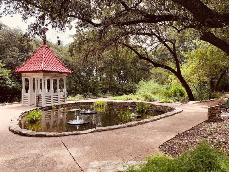 Calm Paths and the Crowd Question