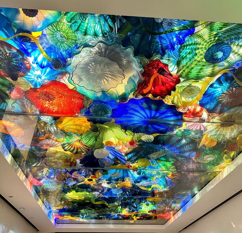 Chihuly's Glass and a Ceiling That Steals the Show