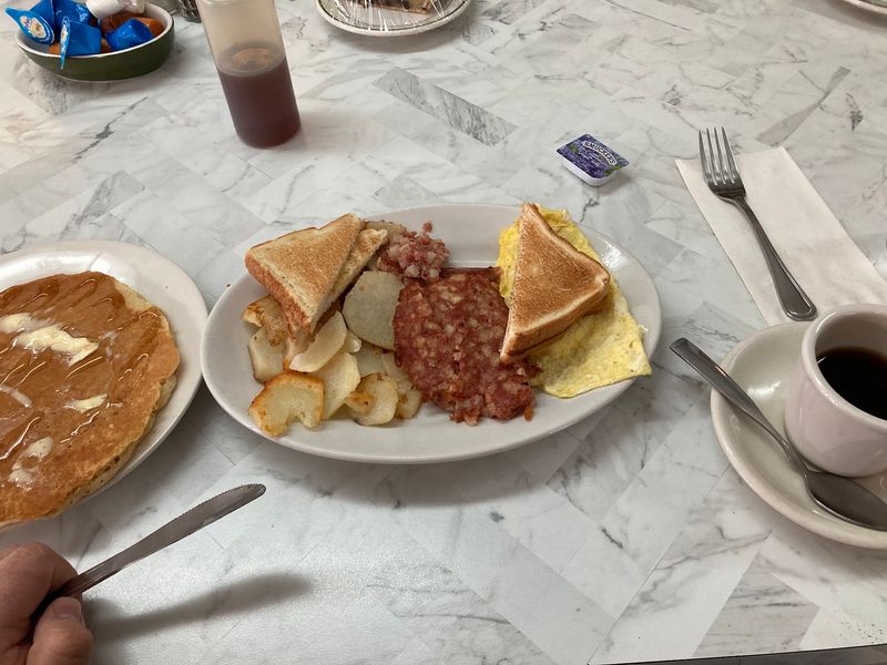 Classic Home-Style Breakfasts