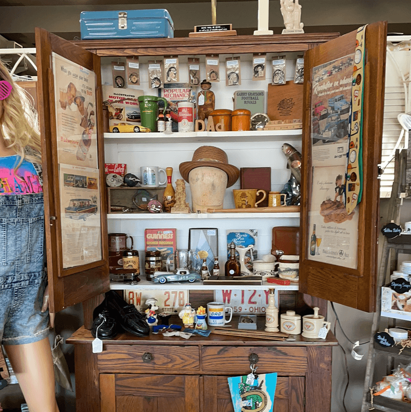 Collectibles, Arrowheads, and Curious Trinkets Collectibles, Arrowheads, and Curious Trinkets