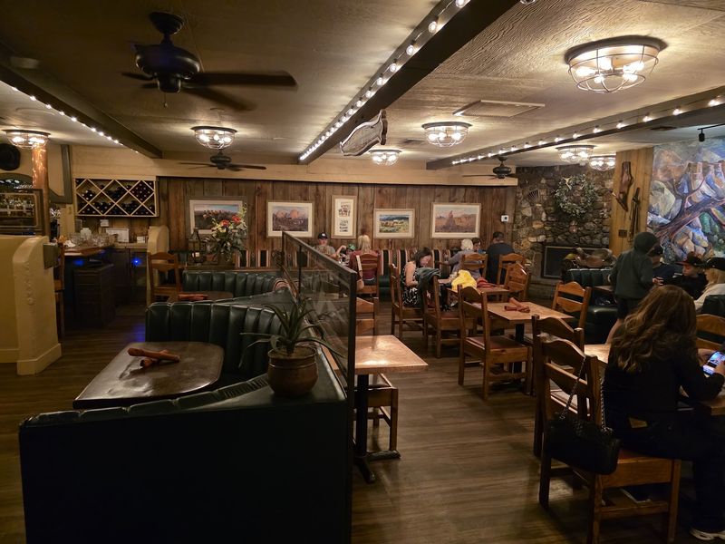 Cowboy Decor That Sets The Mood