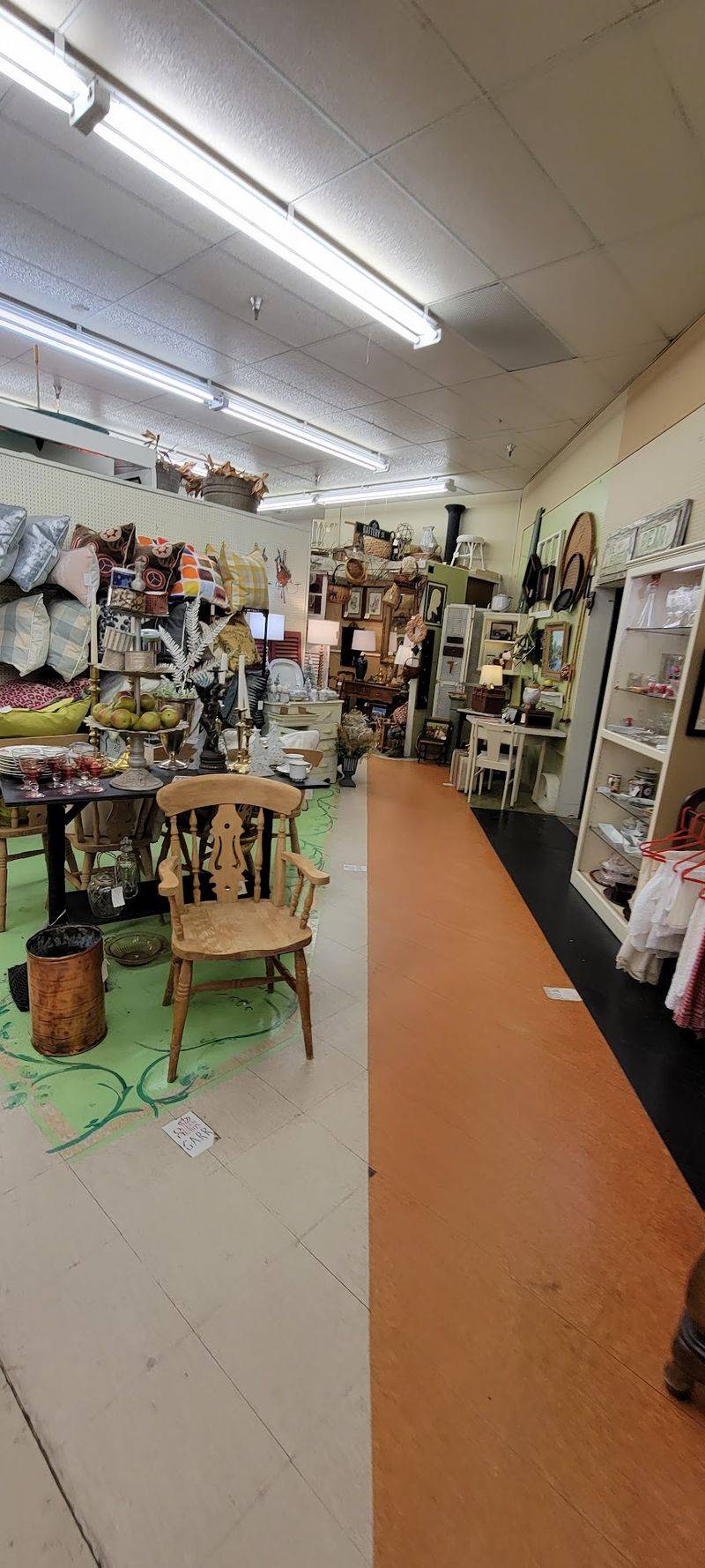 Friendly Staff Can Make a Big Place Easier Friendly Staff Can Make a Big Place Easier