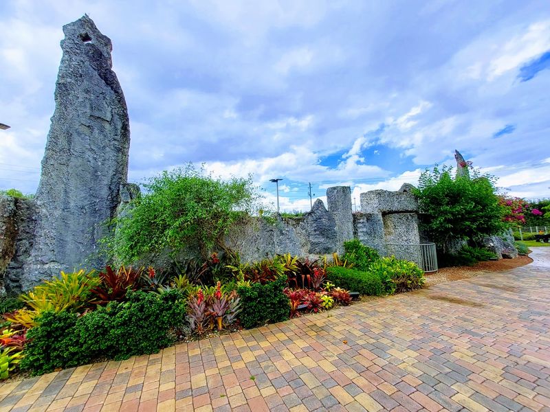 Gardens, Wildlife, and Photo-Friendly Corners Gardens, Wildlife, and Photo-Friendly Corners