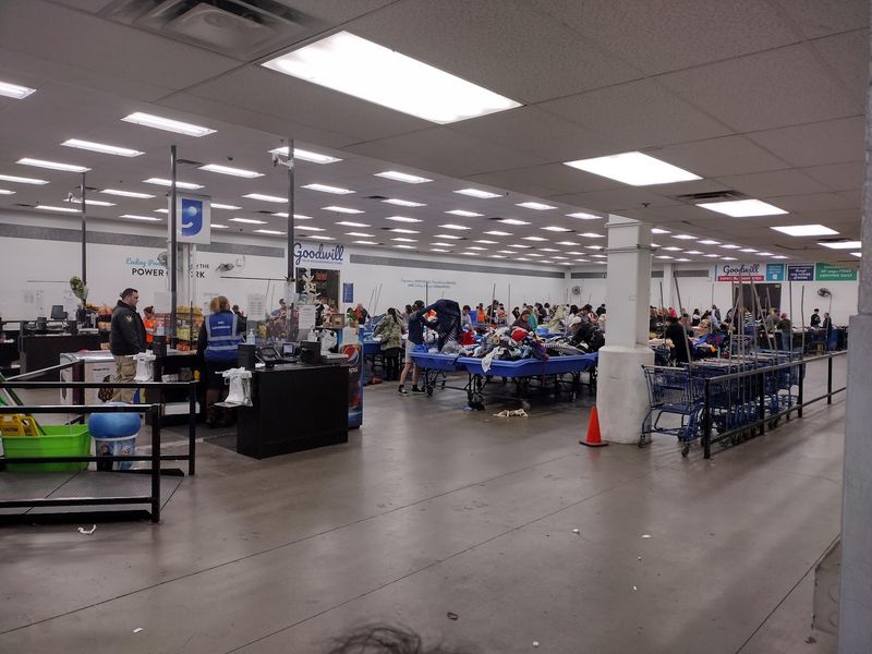 Goodwill Clearance Center, Phoenix, AZ