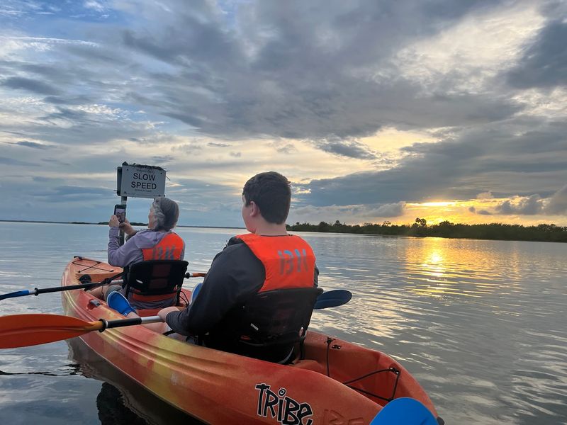 Guides Who Turn a Paddle Into a Lesson