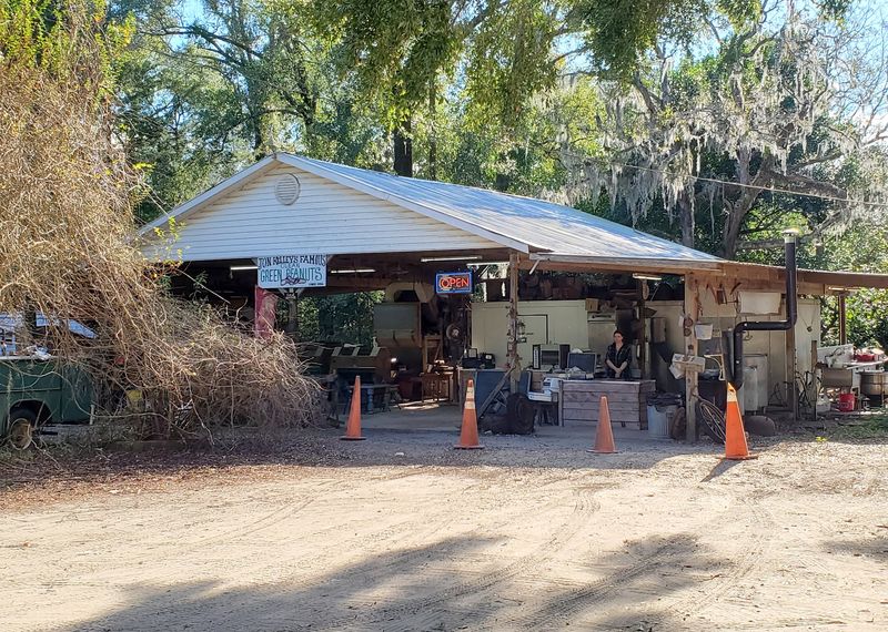 Jon Kelley's BOILED PEANUTS, Baker, FL