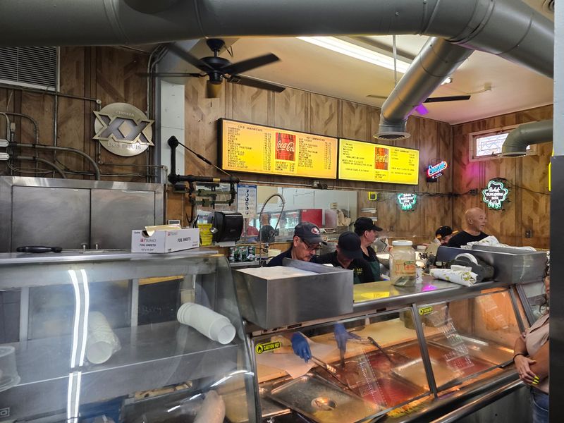 Lines, Lunch Rushes, and No Tables Lines, Lunch Rushes, and No Tables