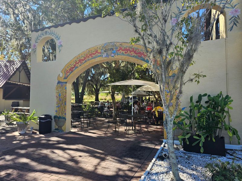 Live Music on Weekend Afternoons Live Music on Weekend Afternoons