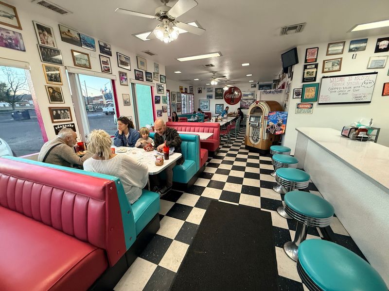 Mr D'z Route 66 Diner & Gift Shop, Kingman, AZ