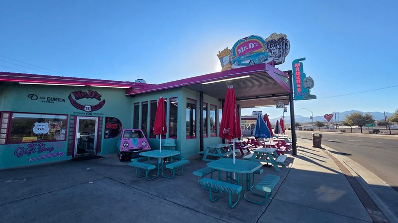 Mr D'z Route 66 Diner & Gift Shop, Kingman, AZ Mr D'z Route 66 Diner & Gift Shop, Kingman, AZ