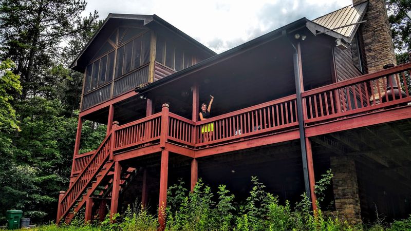 Nearby hiking areas suit travelers on a budget Nearby hiking areas suit travelers on a budget