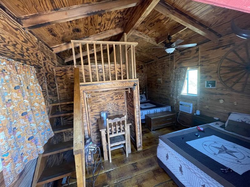 Pine Cabins with Claw-Foot Tubs Pine Cabins with Claw-Foot Tubs