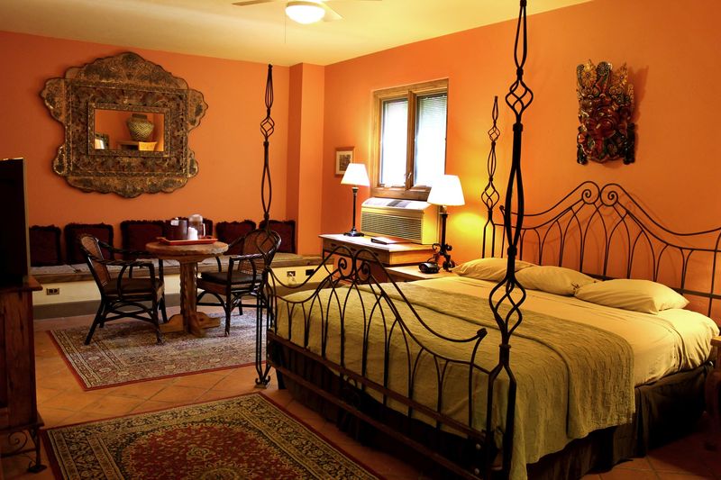 Rooms Named for the Stars Who Slept Here