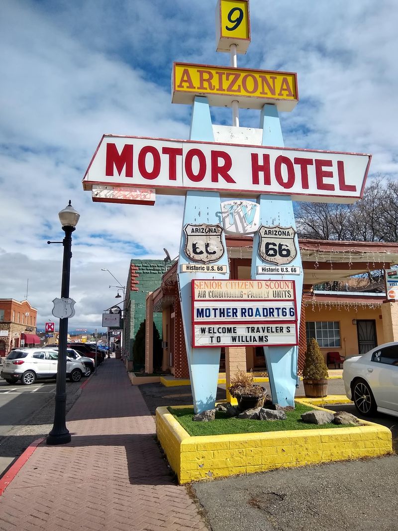 Route 66 Nostalgia On Every Corner Route 66 Nostalgia On Every Corner