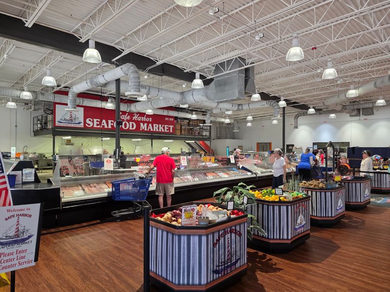 Safe Harbor Seafood Market, Atlantic Beach, FL Safe Harbor Seafood Market, Atlantic Beach, FL