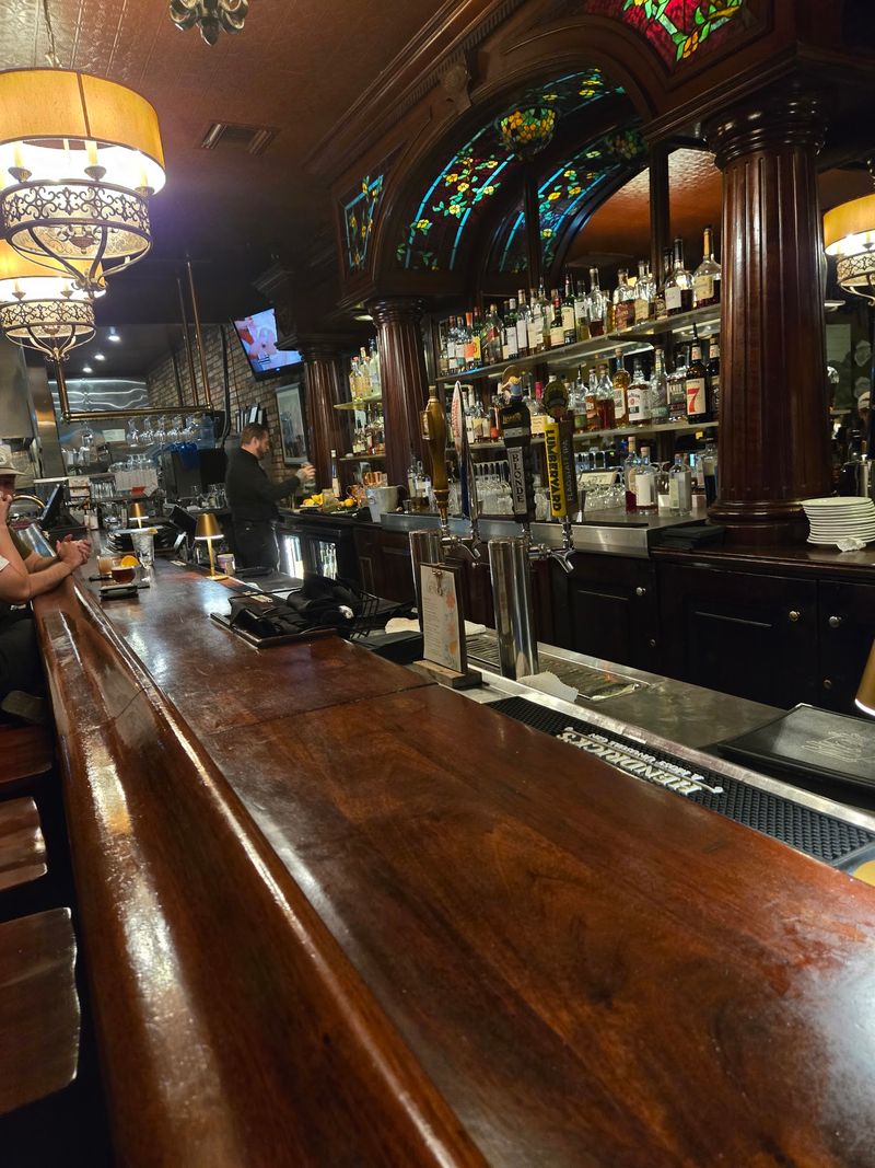 Service That Regulars Rave About Service That Regulars Rave About