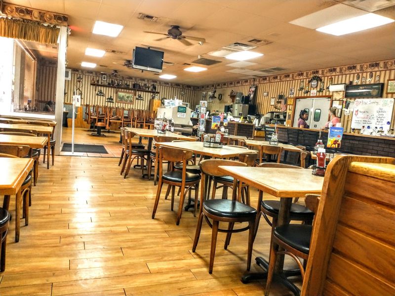 Snellgrove's Restaurant, Plant City, FL Snellgrove's Restaurant, Plant City, FL