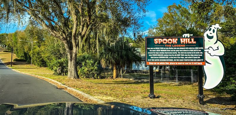 Spook Hill, Lake Wales, FL Spook Hill, Lake Wales, FL