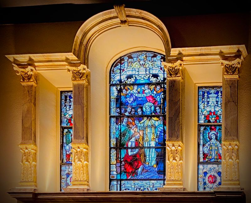Stained Glass That Feels Timeless Stained Glass That Feels Timeless