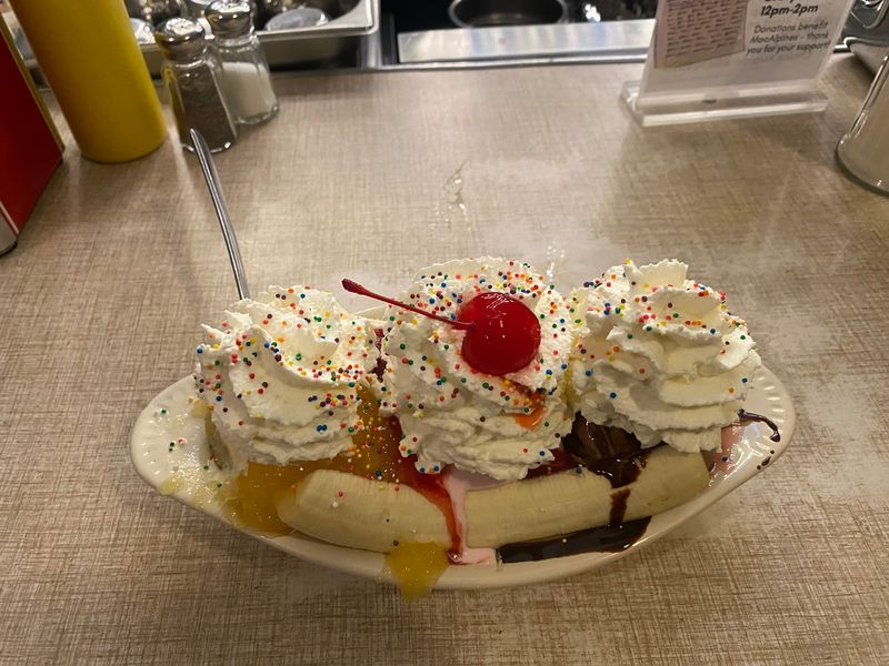 Sundaes, Malts, and Pies Worth the Trip Sundaes, Malts, and Pies Worth the Trip
