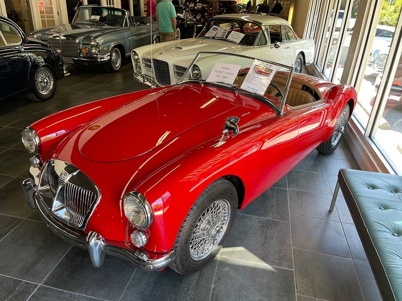 The Neighboring Showroom Full of Surprises The Neighboring Showroom Full of Surprises