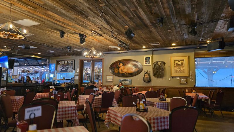 The Woodsy, Cavernous Interior