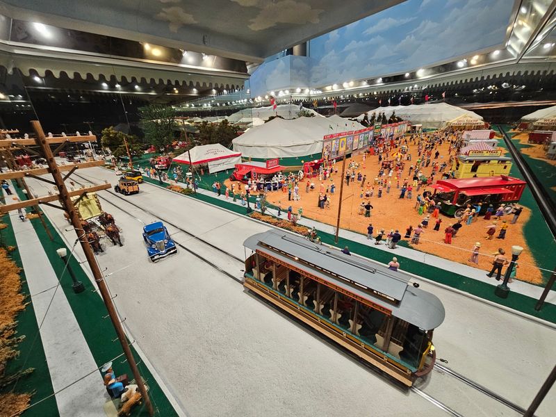Tiny Big Top, Giant Wow Factor