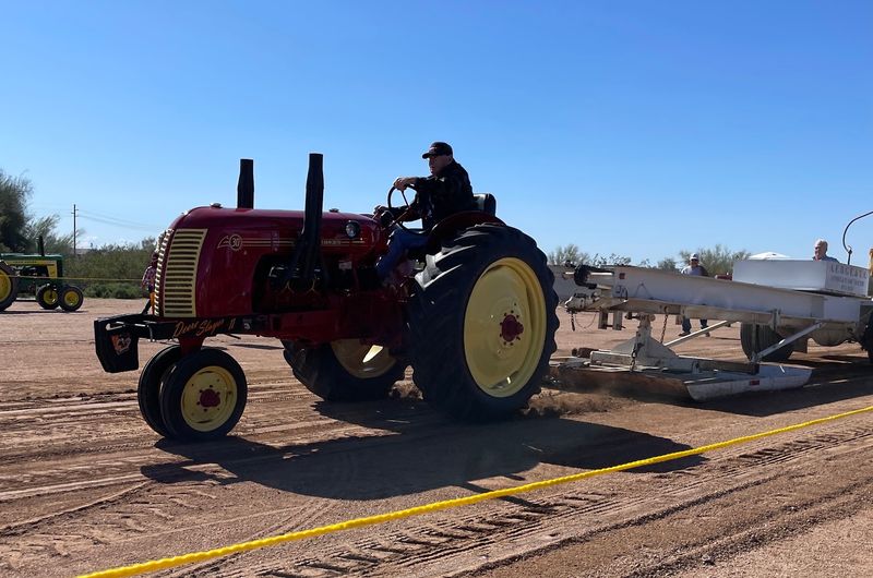 Tractor Pulls And Rumbling Machinery Tractor Pulls And Rumbling Machinery