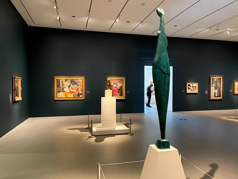 Traveling Exhibitions That Draw a Crowd
