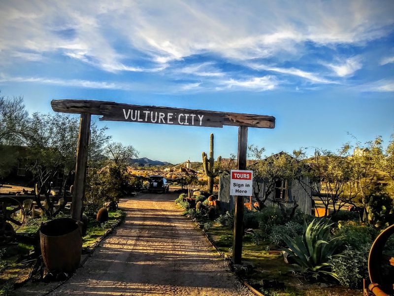 Where This Desert Town Sits Where This Desert Town Sits